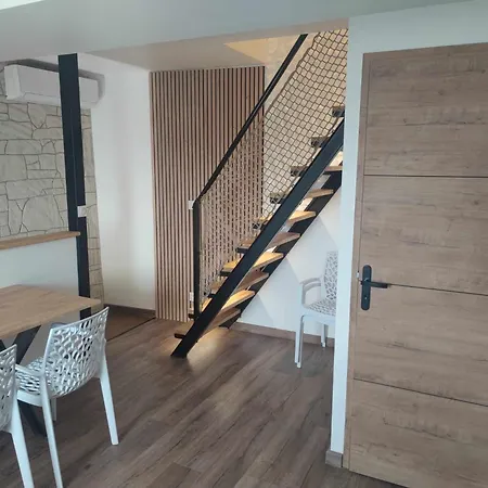 Maison Au Calme Pour 8 Personnes A 2 Pas Du Chateau D Anjou Exterior foto